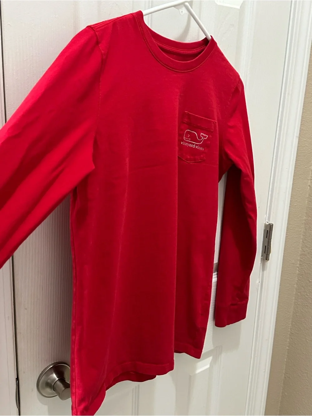 Vineyard Vines kids Vintage Whale Long-Sleeve Pocket Tee size XL Red